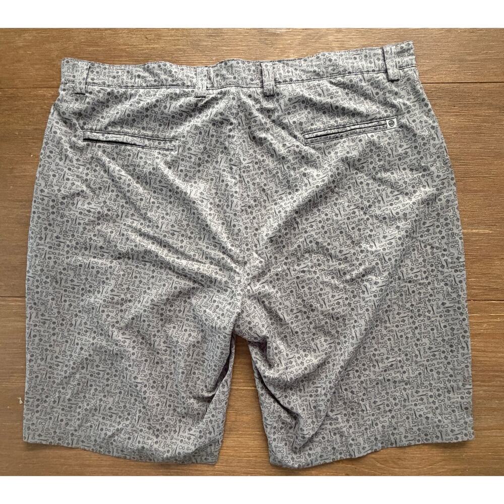 Peter Millar Golf Shorts Gray Novelty Print Men’s Size 38 Performance Stretch - Picture 3 of 4